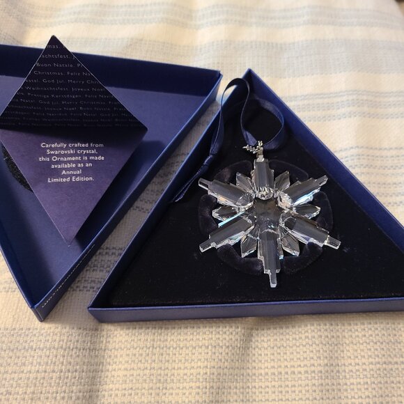 Swarovski Crystal Rare 2006 OrnamentO - Picture 1 of 1